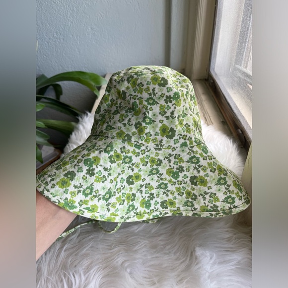 Lack of Color Holiday Bucket Hat - Picture 2 of 4